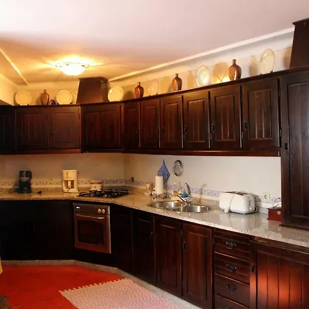 Casa Pissarra * Linhares (Guarda)